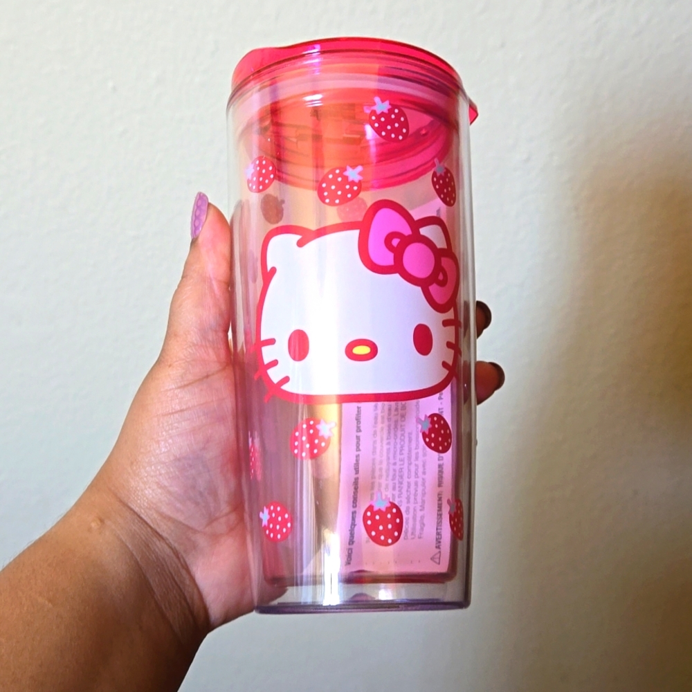 🍒🍒 Sanrio Hello Kitty Tumbler